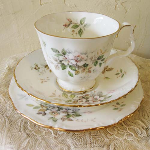 未使用品】ROYAL ALBERT HAWORTH ティーカップ トレイ - 食器