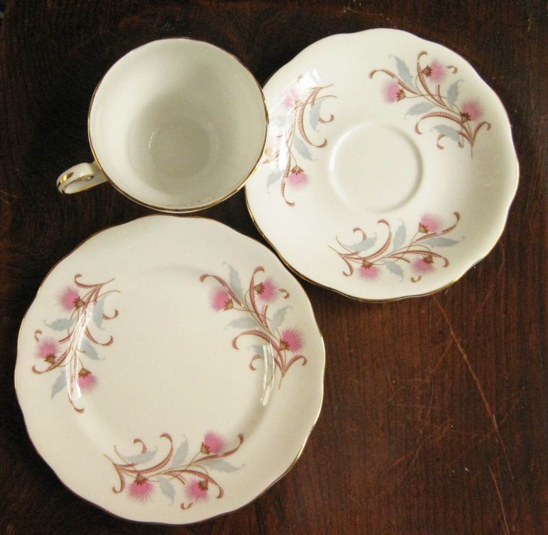 ROYAL ALBERT - 英国製 希少 Royalgrafton カップ&ソーサー ケーキ皿